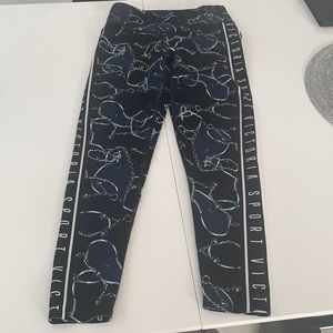 Victoria Sport leggings